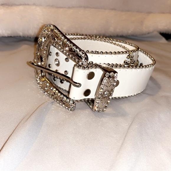 Belt - Picture 3 of 6